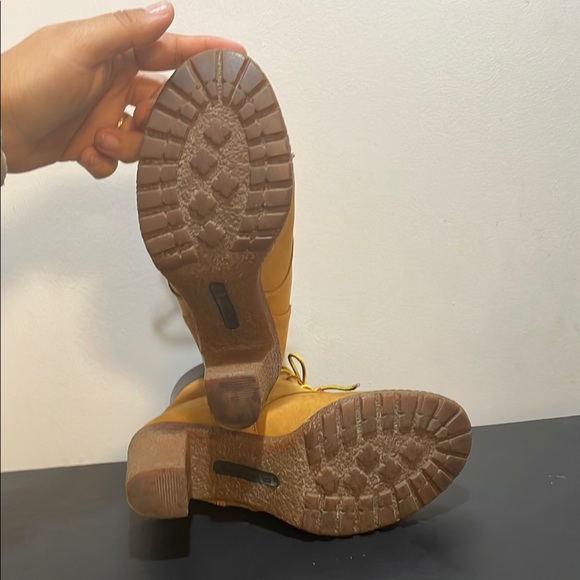 Timberland Women's Tan Lace-Up Boots - Picture 5 of 6